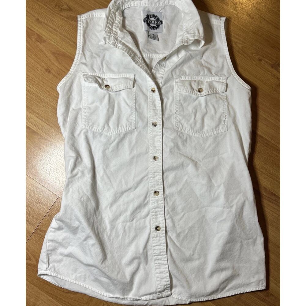 Pass Port Fashion Vintage Women's White Sleeveless Button Up Shirt Size Medium - Picture 3 of 8